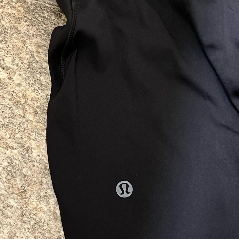 Base Pace High-Rise Short 6"